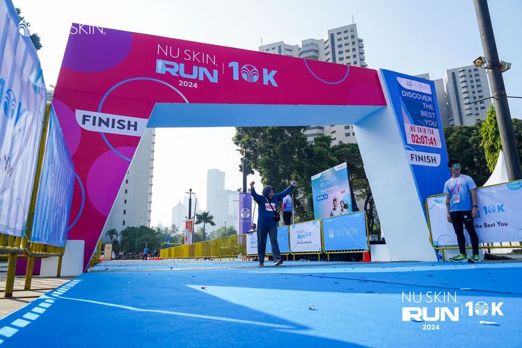 Race photo from Nu Skin Run 10K