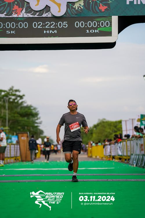 Race photo from Arutmin Borneo Run 2024