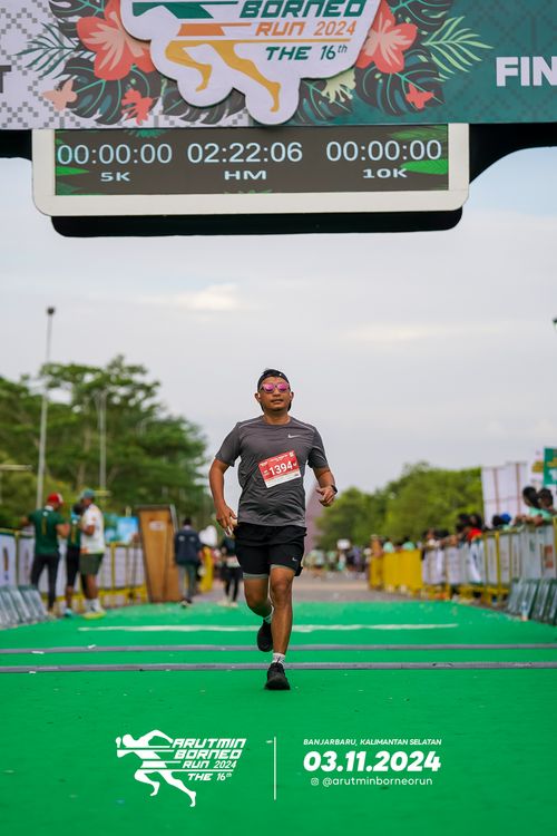 Race photo from Arutmin Borneo Run 2024