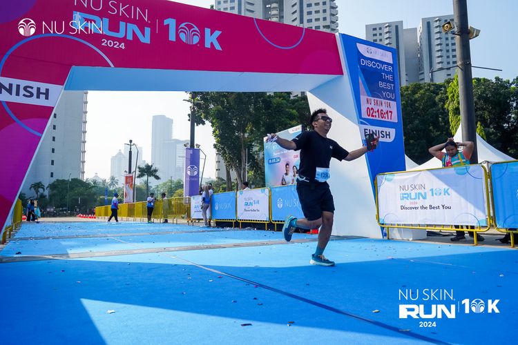 Race photo from Nu Skin Run 10K