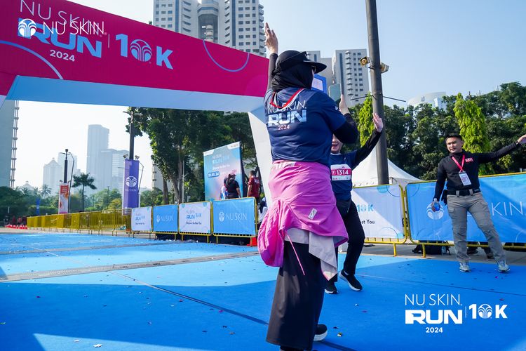 Race photo from Nu Skin Run 10K