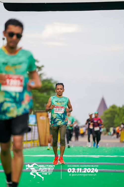 Race photo from Arutmin Borneo Run 2024