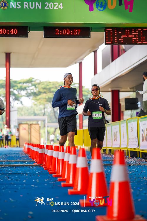 Race photo from BAF LIONS RUN 2024