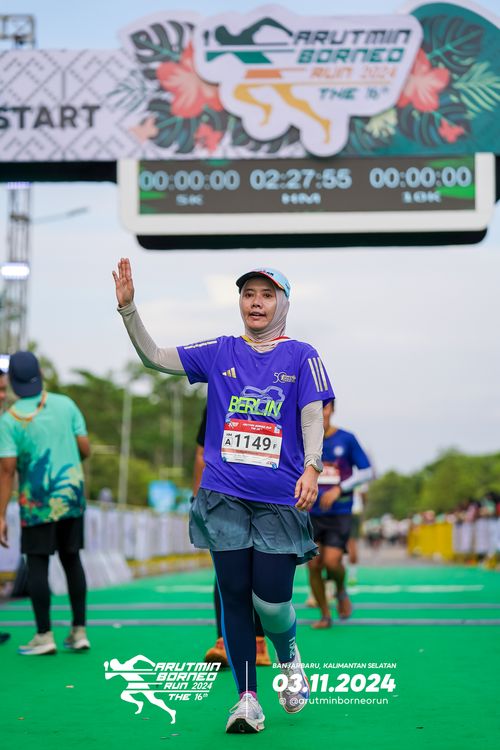 Race photo from Arutmin Borneo Run 2024