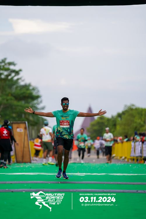 Race photo from Arutmin Borneo Run 2024
