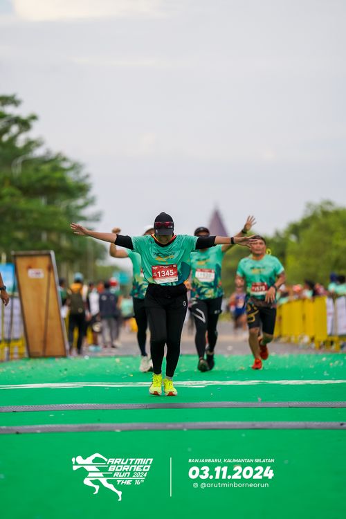 Race photo from Arutmin Borneo Run 2024