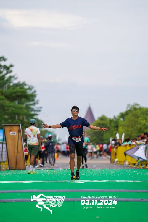 Race photo from Arutmin Borneo Run 2024