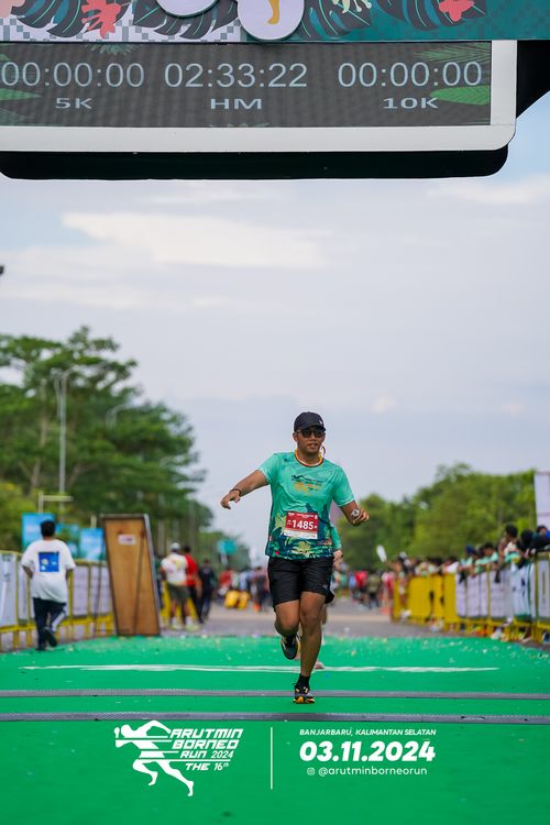Race photo from Arutmin Borneo Run 2024