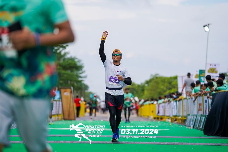 Race photo from Arutmin Borneo Run 2024
