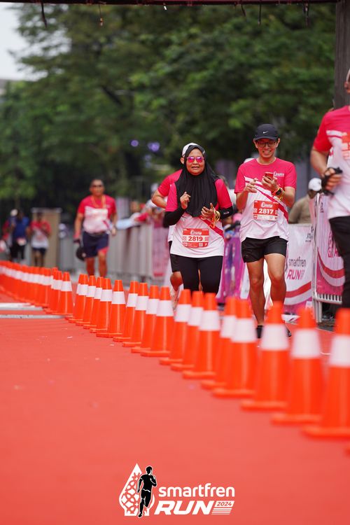 Race photo from Smartfren Run 2024