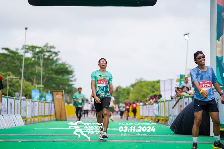 Race photo from Arutmin Borneo Run 2024