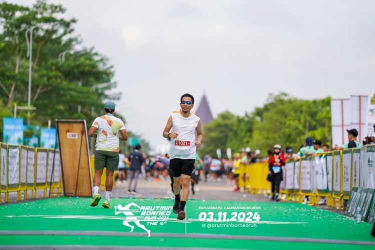 Race photo from Arutmin Borneo Run 2024