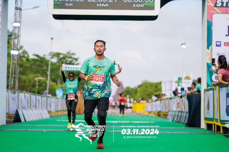 Race photo from Arutmin Borneo Run 2024