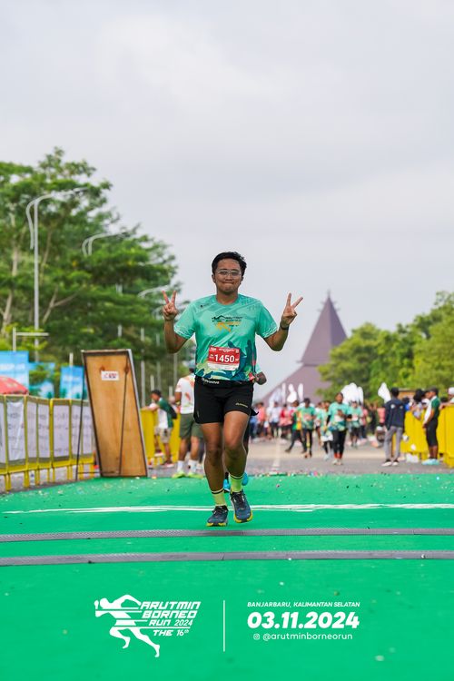 Race photo from Arutmin Borneo Run 2024