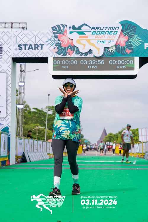 Race photo from Arutmin Borneo Run 2024