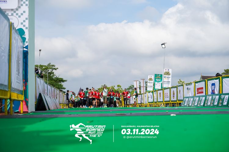Race photo from Arutmin Borneo Run 2024
