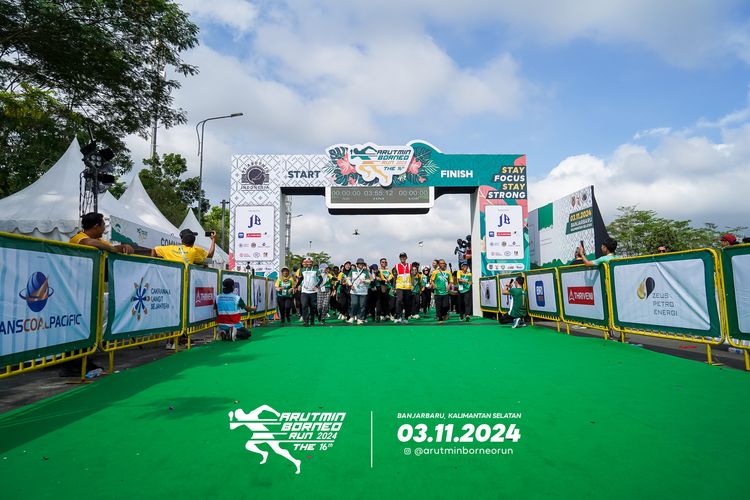 Race photo from Arutmin Borneo Run 2024