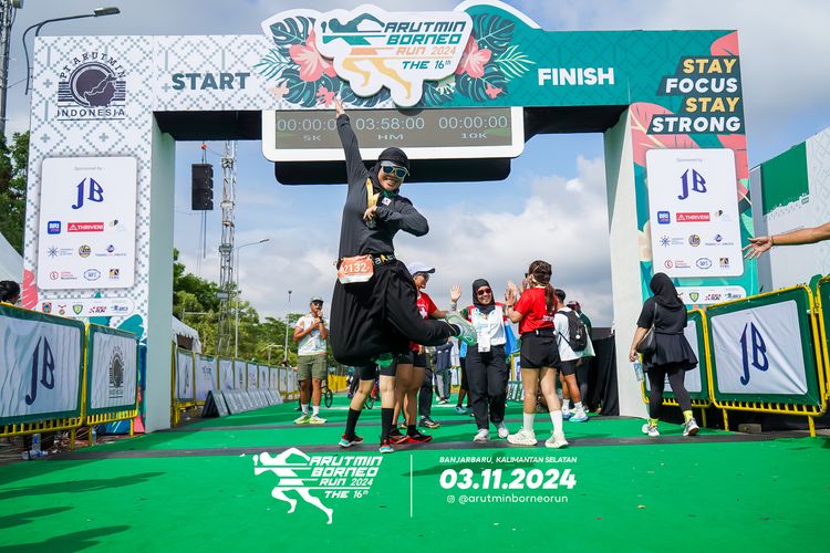 Race photo from Arutmin Borneo Run 2024