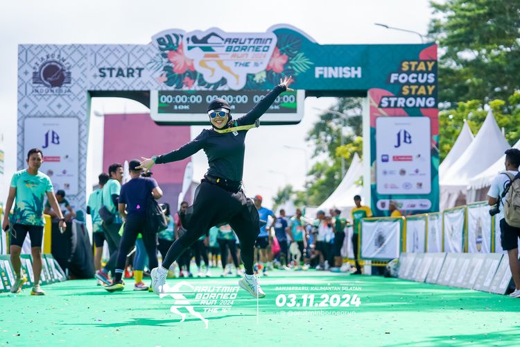 Race photo from Arutmin Borneo Run 2024