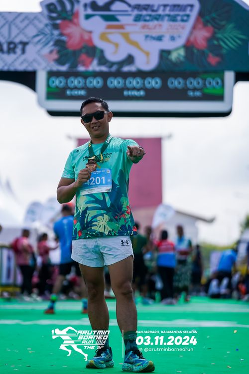 Race photo from Arutmin Borneo Run 2024