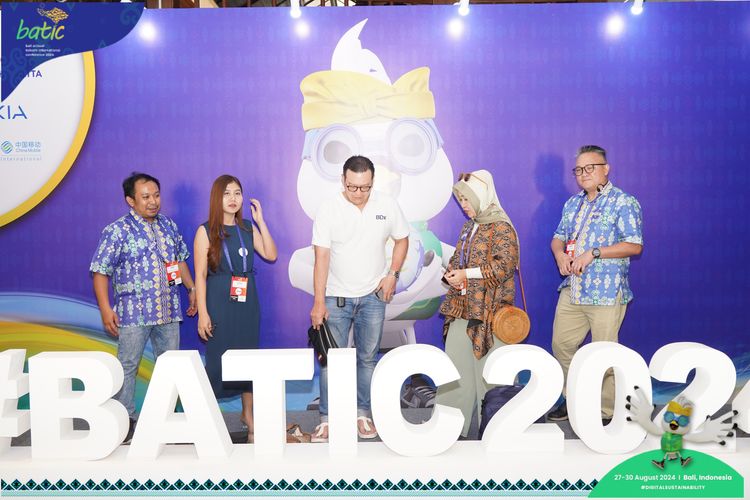 Race photo from Telin Batic 2024 Photo Search