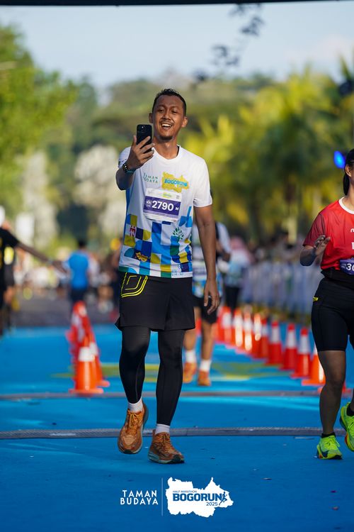 Race photo from Taman Budaya x BOGORUN 2025
