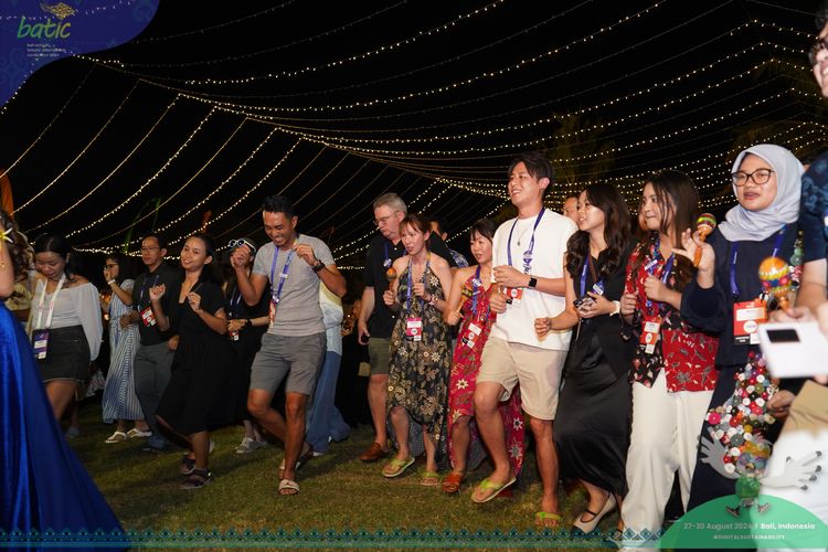 Race photo from Telin Batic 2024 Photo Search