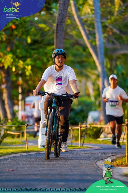 Race photo from Telin Batic 2024 Photo Search