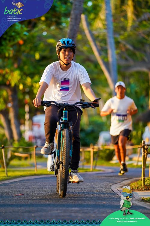 Race photo from Telin Batic 2024 Photo Search