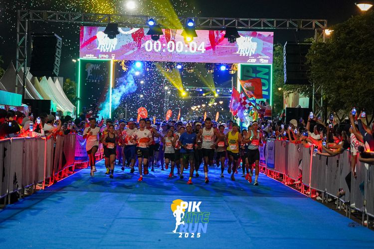 Race photo from PIK NITE RUN 2025