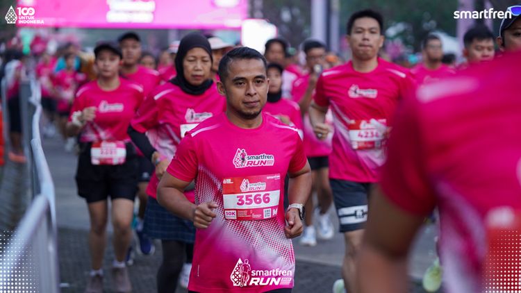 Race photo from Smartfren Run 2025 
