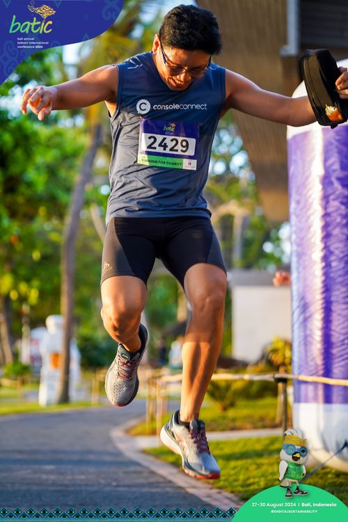 Race photo from Telin Batic 2024 Photo Search