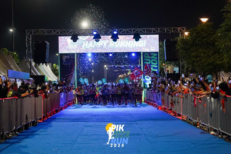 Race photo from PIK NITE RUN 2025