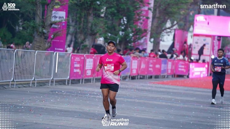 Race photo from Smartfren Run 2025 