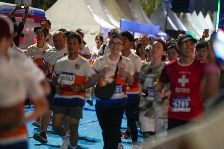 Race photo from PIK NITE RUN 2025