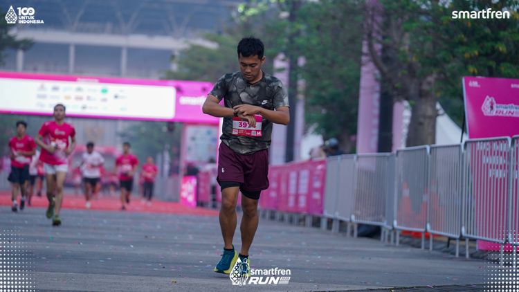 Race photo from Smartfren Run 2025 