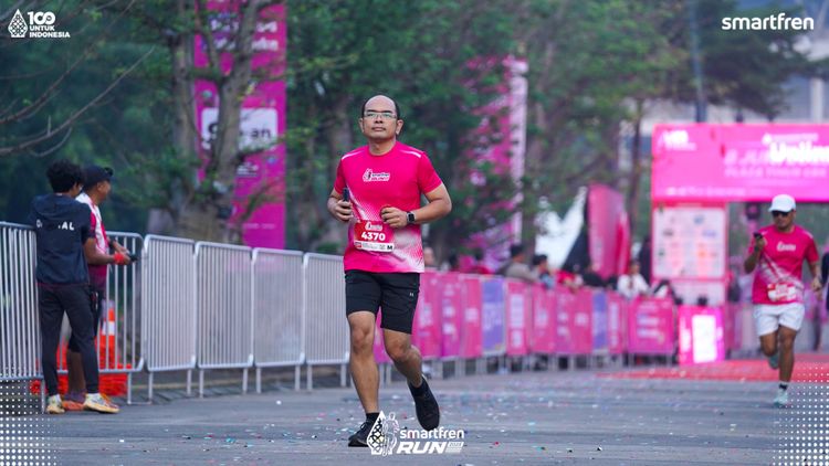 Race photo from Smartfren Run 2025 