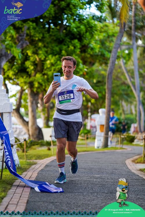 Race photo from Telin Batic 2024 Photo Search