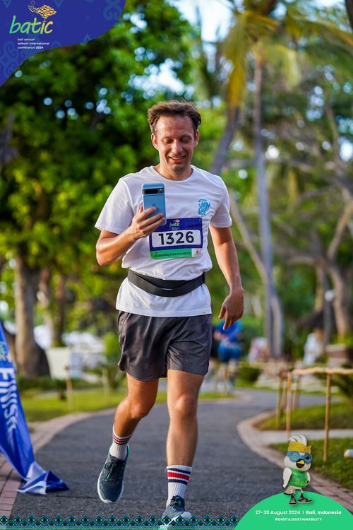 Race photo from Telin Batic 2024 Photo Search