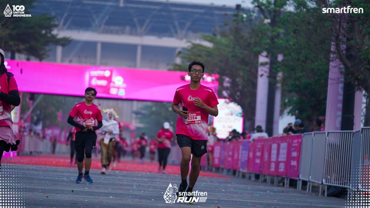 Race photo from Smartfren Run 2025 