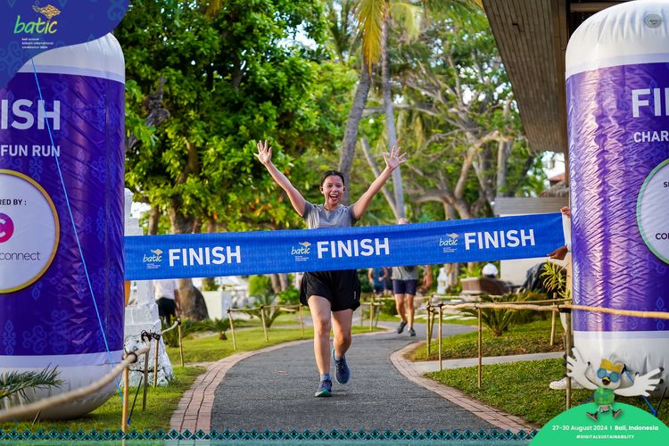 Race photo from Telin Batic 2024 Photo Search