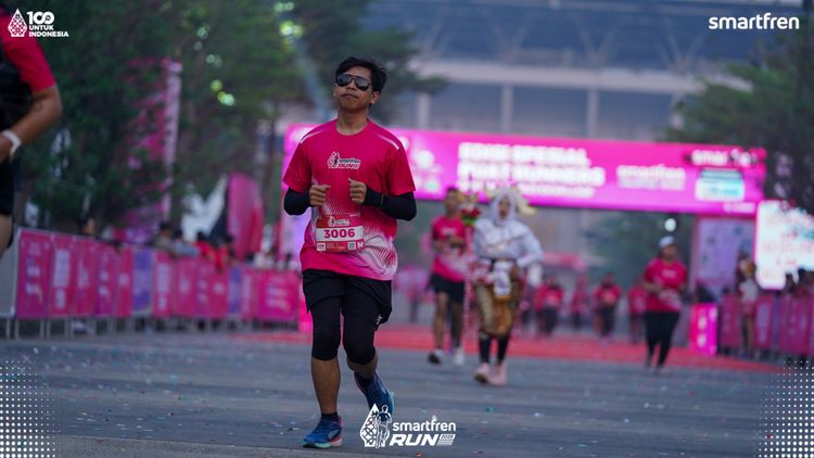 Race photo from Smartfren Run 2025 