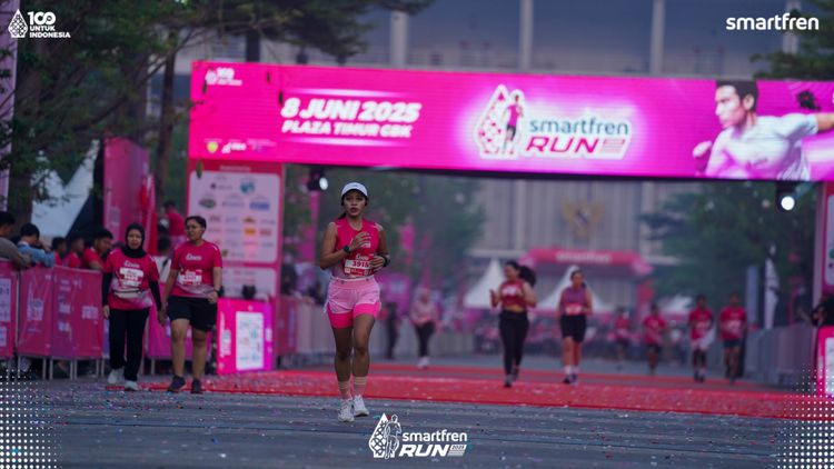 Race photo from Smartfren Run 2025 