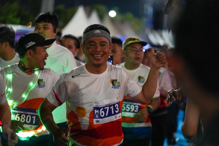Race photo from PIK NITE RUN 2025