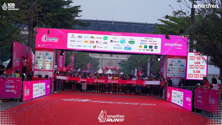 Race photo from Smartfren Run 2025 