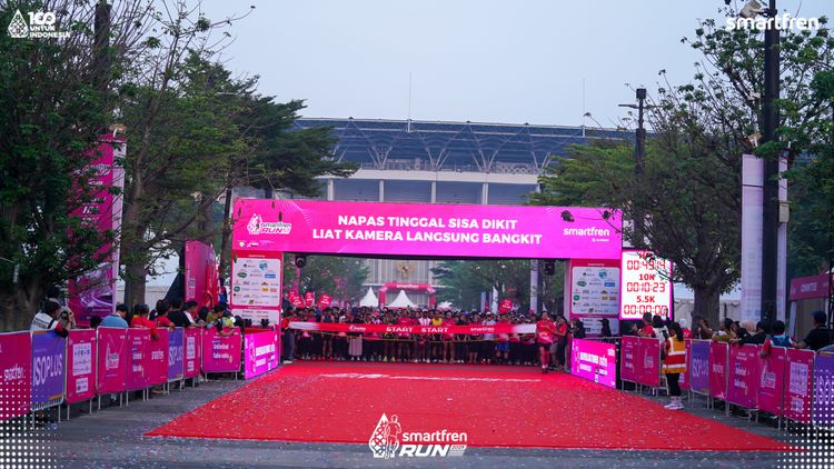 Race photo from Smartfren Run 2025 