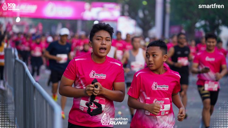 Race photo from Smartfren Run 2025 