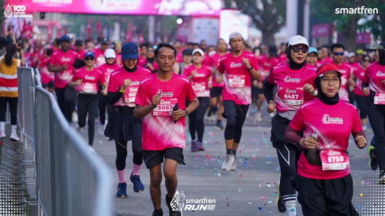 Race photo from Smartfren Run 2025 