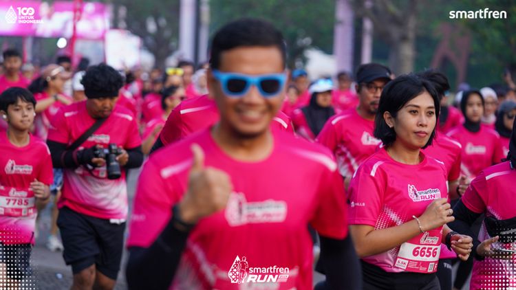 Race photo from Smartfren Run 2025 