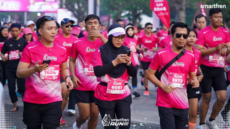 Race photo from Smartfren Run 2025 
